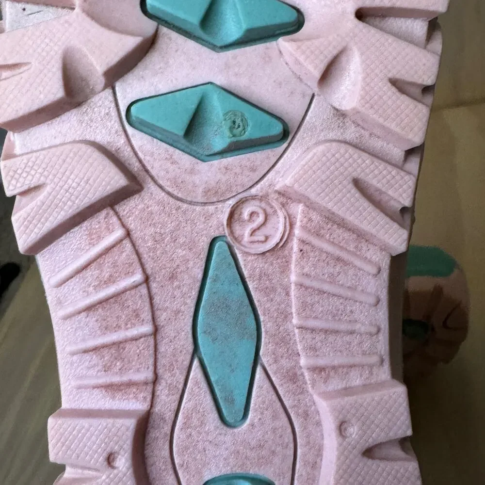 Western Chief Snow Boots Pink Girls size 2